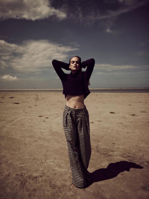 Mirte Maas Takes it Easy in Annemarieke van Drimmelen’s Vogue Netherlands Shoot
